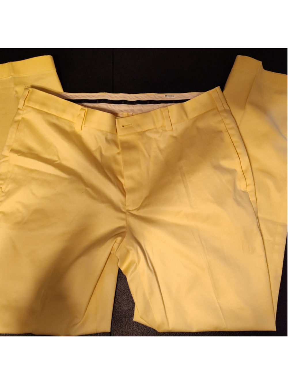 Lot of Eight Men's Bottoms Various Sizes and Styles - Picture 10 of 16